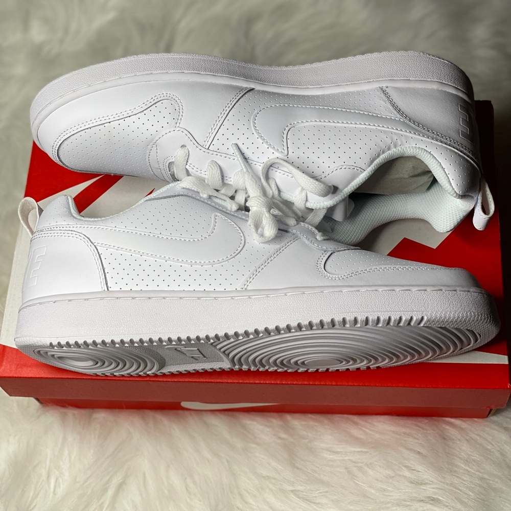 Nike court borough low